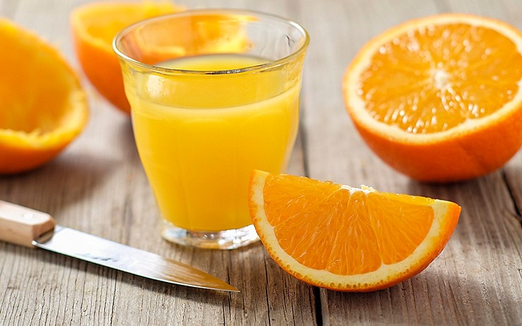 Foto: Mauritius Images Heißer Orangensaft