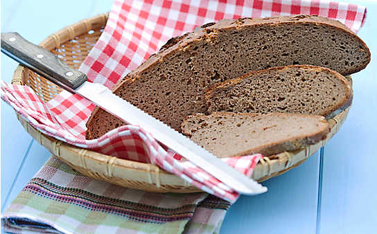 Nie wieder hartes Brot
- (c) Foto: Mauritius Images Nie wieder hartes Brot