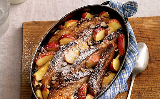 Scheiterhaufen mit Äpfeln - (c) Foto: Eisenhut & Mayer Scheiterhaufen