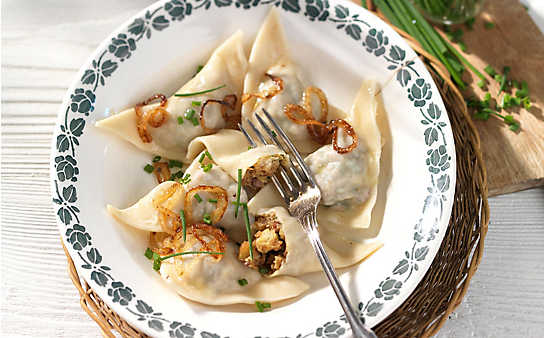 Gefüllte Schnittlauchkrapfen - (c) Eisenhut & Mayer Schnittlauchkrapfen
