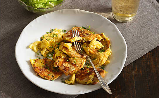 Geröstete Knödel mit Ei - (c) Foto: Eisenhut & Mayer Geröstete Knödel