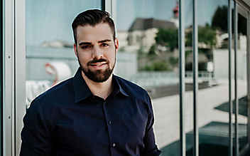 Unsere ServusTV-Moderatoren: Philipp McAllister - (c) Foto: Richard Schabetsberger Unsere ServusTV-Moderatoren: Philipp McAllister