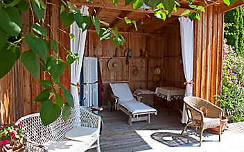 Inspiration für den Garten: ruhige Schattenplätzchen - (c) Foto: Simone Andress Inspiration für den Garten: ruhige Schattenplätzchen