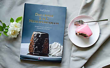 Das große k. u. k. Mehlspeisenbuch von Josef Zauner - (c) Foto: Katharina Würdinger Das große k. u. k. Mehlspeisenbuch von Josef Zauner