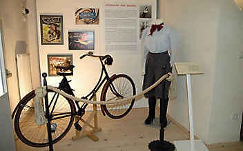 Sonderausstellung „200 Jahre auf 2 Rädern“ - (c) Foto: Bachschmiedes Sonderausstellung „200 Jahre auf 2 Rädern“