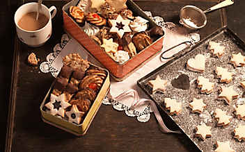 Kleines Kekslatein: Backen mit Servus - (c) Foto: Eisenhut & Mayer Kleines Kekslatein: Backen mit Servus