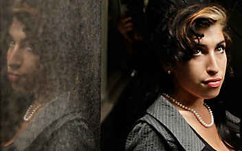 Wundern & wissen: 7 Fakten zu Amy Winehouse - (c) Foto: Shaun Curry / AFP / picturedesk.com Wundern & wissen: 7 Fakten zu Amy Winehouse