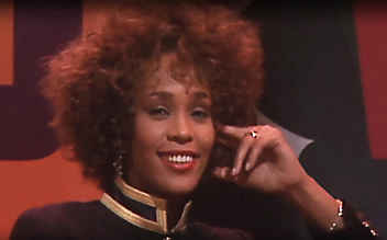 Wundern & wissen: 7 Fakten zu Whitney Houston - (c) Foto: Showtime Networks Inc. / Everett Collection / picturedesk.com Wundern & wissen: 7 Fakten zu Whitney Houston