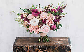 Unpassende Hochzeitsblumen - (c) Foto: iStock.com / Oleg Breslavtsev Unpassende Hochzeitsblumen