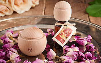 5 Wohlfühlprodukte mit Rosen 5 Wohlfühlprodukte mit Rosen