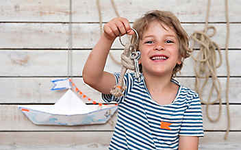 Basteln mit Kindern: Maritimer Schlüsselbund - (c) Foto: Katharina Gossow Basteln mit Kindern: Maritimer Schlüsselbund