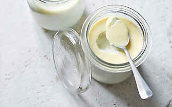 So macht man sich sein Joghurt selber - (c) Foto: Mauritius Images So macht man sich sein Joghurt selber