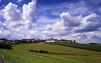 Das Wochenend-Wetter wird sonnig mit Wolken - (c) Foto: Pixabay Das Wochenend-Wetter wird sonnig mit Wolken