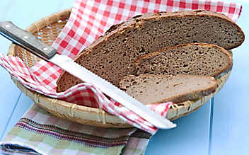 Nie wieder hartes Brot
- (c) Foto: Mauritius Images Nie wieder hartes Brot