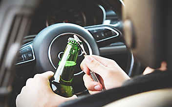 Burgenland: Lenkerin wird mit 3,44 Promille am Steuer erwischt Burgenland: Lenkerin wird mit 3,44 Promille am Steuer erwischt