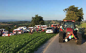 Traktorunfall bei Polterabend: Braut verstorben - (c) APA Traktorunfall bei Polterabend: Braut verstorben
