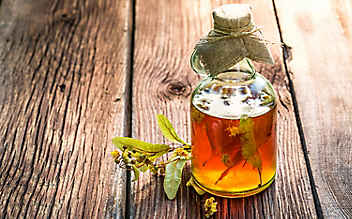 Diese Tinktur nimmt Ängste und Stress - (c) Foto: iStock.com Diese Tinktur nimmt Ängste und Stress
