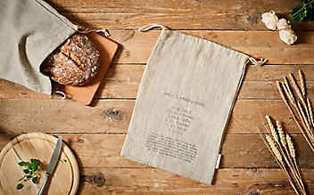 9 Dinge, die man zum Brotbacken gut brauchen kann
- (c) Foto: Markus Gradwohl 9 Dinge, die man zum Brotbacken gut brauchen kann