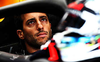 Frustrierter Ricciardo schlug nach Austin-Aus Loch in Wand - (c)
GEPA pictures/ XPB Images Frustrierter Ricciardo schlug nach Austin-Aus Loch in Wand
