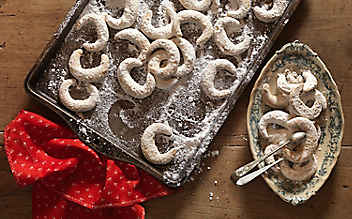 Das Vanillekipferl: 5 Fakten zu dem Weihnachtsgebäck - (c) Foto: Eisenhut & Mayer Das Vanillekipferl: 5 Fakten zu dem Weihnachtsgebäck