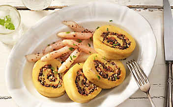 Morchel-Roulade mit Spargelsalat - (c) Foto: Eisenhut & Mayer Morchel - Roulade