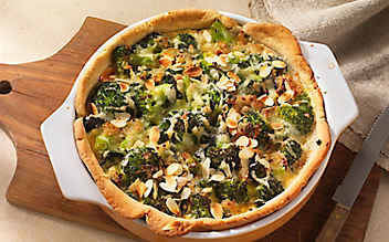 Herzhafter Brokkoli-Kuchen - (c) Foto: Eisenhut & Mayer Brokkolikuchen