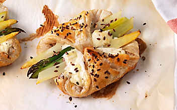 Spargel-Golatschen mit Leinsamen - (c) Foto: Eisenhut & Mayer Spargelgolatschen