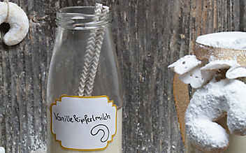 Vanillekipferl im Glas - (c) Foto: Florentina Klampferer Vanillekipferl im Glas