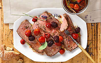 Roastbeef mit Essigbeeren - (c) Foto: Eisenhut & Mayer Roastbeef