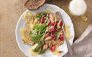 Radieschen-Salat mit Graukäse - (c) Foto: Eisenhut & Mayer Radieschen-Salat mit Graukäse