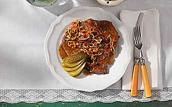 Zwiebelrostbraten vom Weiderind - (c) Foto: Eisenhut & Mayer Zwiebelrostbraten