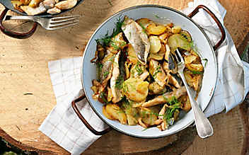 Gröstl mit Saibling und Dill - (c) Foto: Eisenhut & Mayer Fischgröstl