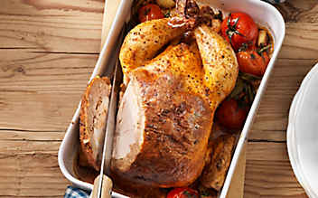 Unter der Haut gefülltes Huhn - (c) Foto: Eisenhut & Mayer Gefülltes Huhn
