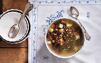 Karnische Bohnensuppe - (c) Foto: Eisenhut & Mayer Karnische Bohnensuppe