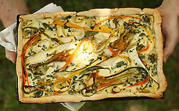 Gemüse-Blechkuchen - (c) Foto: Eisenhut & Mayer Gemüseblechkuchen