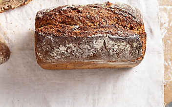Vollkornbrot mit Leinsamen - (c) Foto: Eisenhut & Mayer Vollkornbrot mit Leinsamen