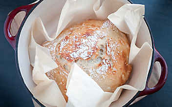 Brot ohne Kneten aus dem Topf - (c) Foto: iStock Photo Brot ohne Kneten aus dem Topf
