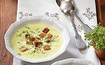 Kresse-Rahmsuppe - (c) Foto: Eisenhut & Mayer Rahmsuppe