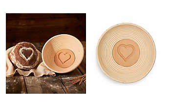 Brotform mit Herz-Motiv Brotform mit Herz-Motiv