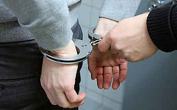 Nach Tötung einer 20-Jährigen: 17-Jähriger in U-Haft Nach Tötung einer 20-Jährigen: 17-Jähriger in U-Haft