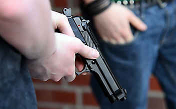Erstklässler erscheint mit Pistole zum Unterricht - (c) Foto: pixabay.com Erstklässler erscheint mit Pistole zum Unterricht