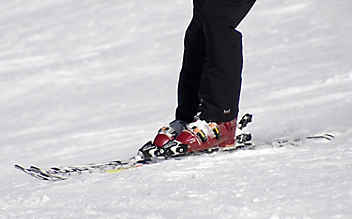 Tödlicher Skiunfall: Lehrer bleibt kopfüber im Schnee stecken - (c) pixabay.com Tödlicher Skiunfall: Lehrer bleibt kopfüber im Schnee stecken